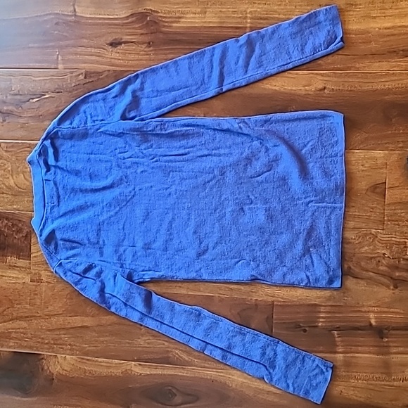 🔥clearance🔥 Banana Republic 100% Merino Wool Sweater with button cuffs - Picture 10 of 10